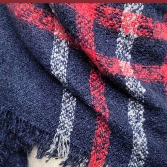 Quagga Blanket Wrap in Red Buffalo Checkered - Picture 9 of 13